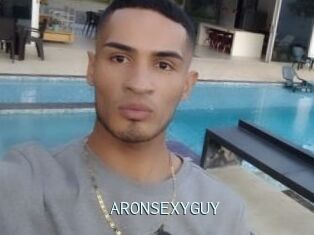 ARONSEXYGUY