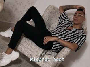Ricardo_hoot
